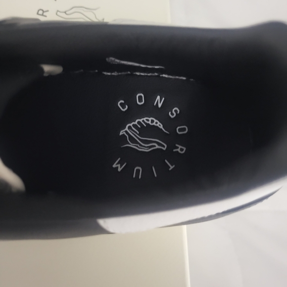 Adidas Rivalry  Consortium - Picture 3 of 12